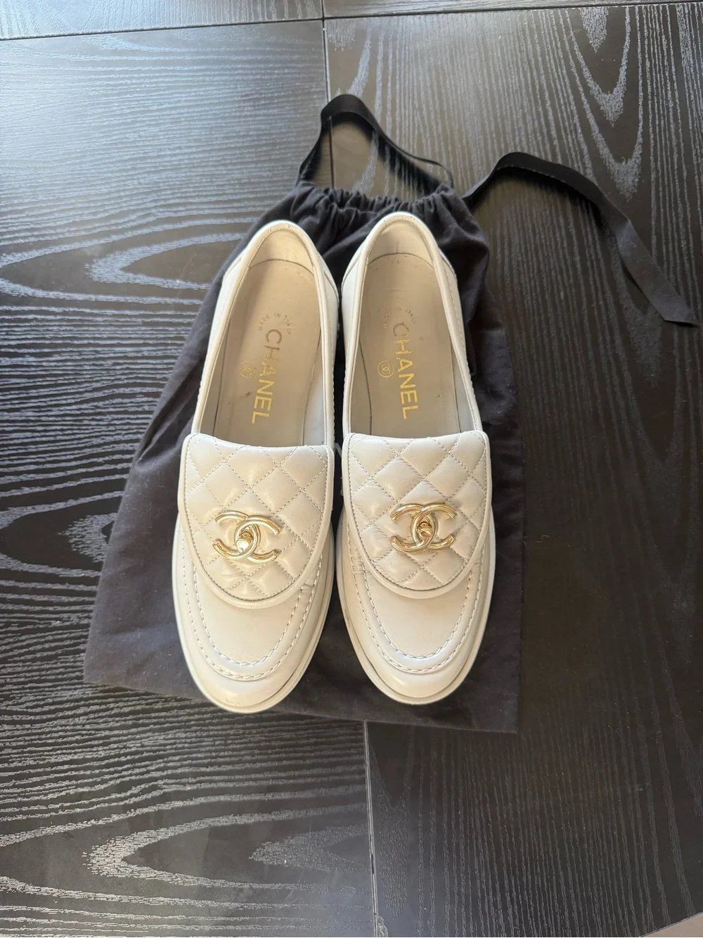 CHANEL classic quilted